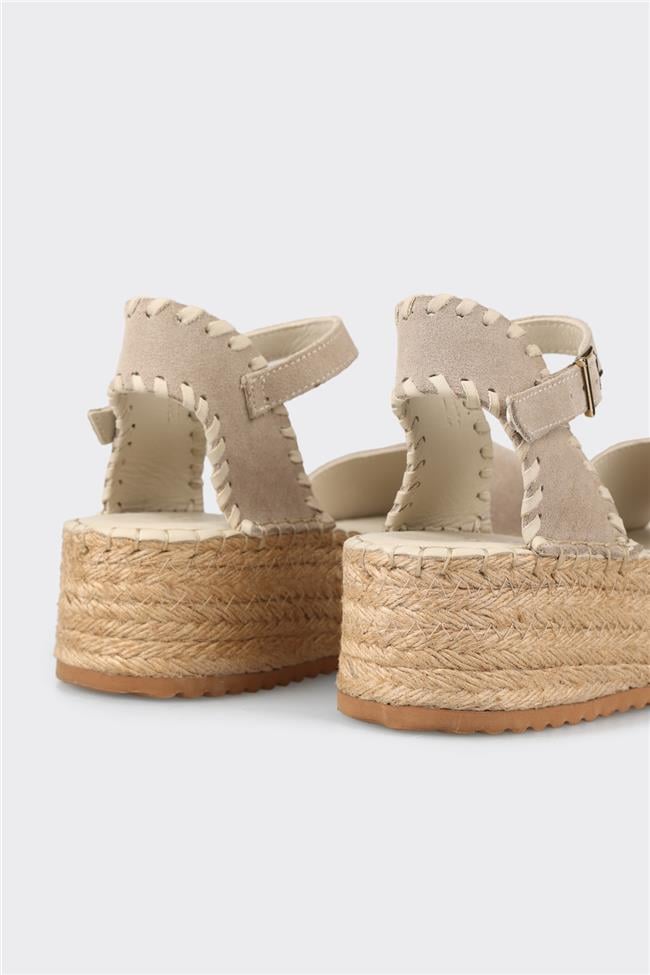 Bej Deri Kadın Sandalet