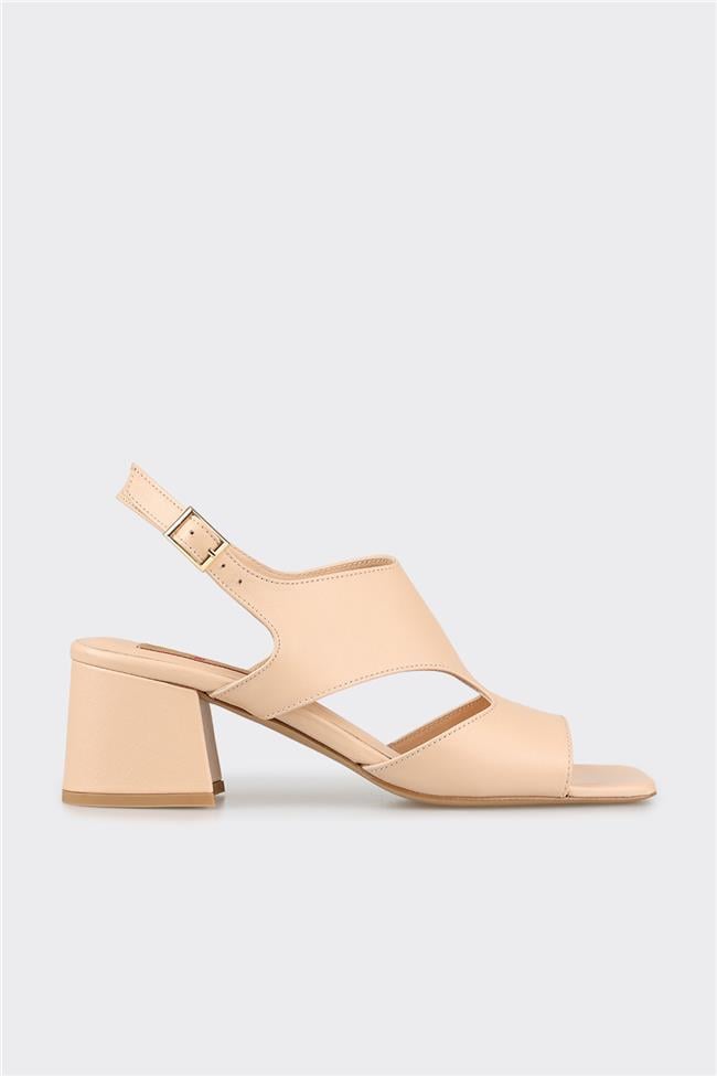 Bej Deri Kadın Sandalet