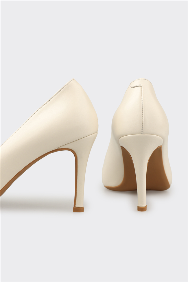 Bej Deri Kadın Stiletto