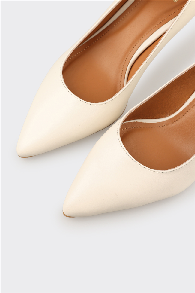 Bej Deri Kadın Stiletto