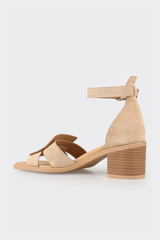 Bej Deri Kadın Topuklu Sandalet