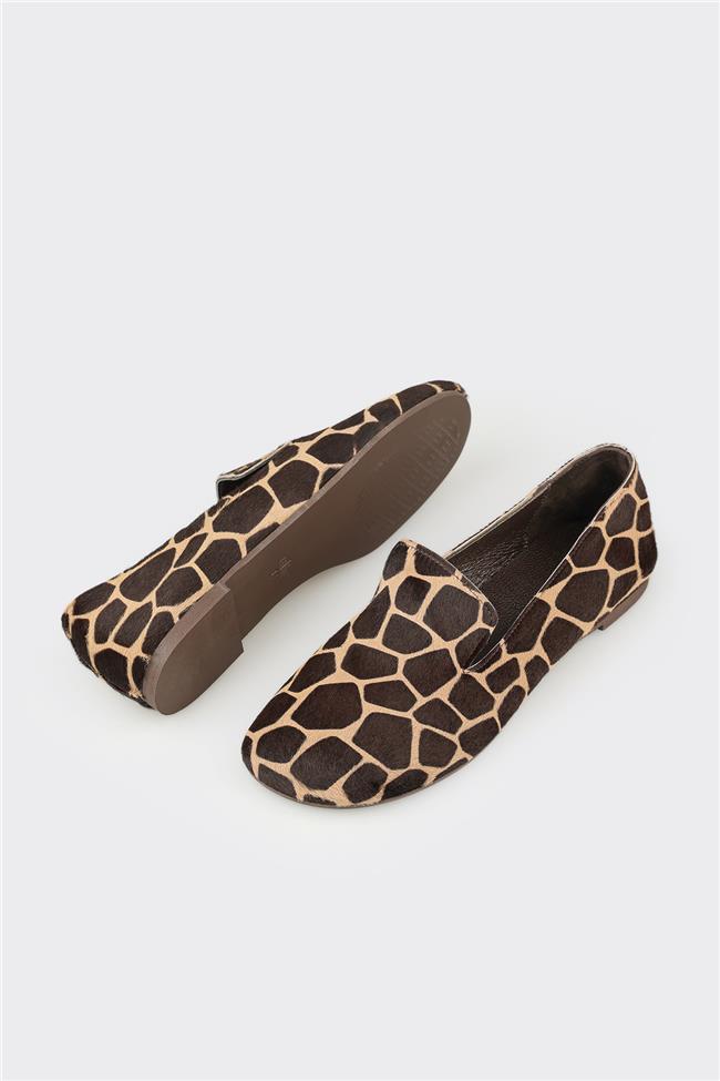 Bej Hayvan Desenli Deri Kadın Günlük Ayakkabı