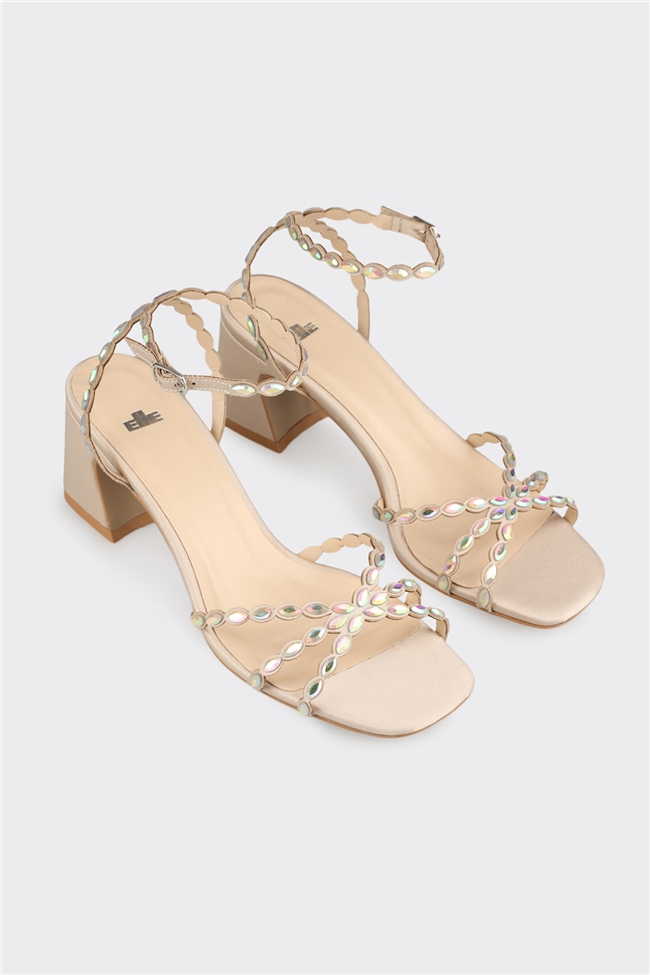 Bej Kadın Orta Topuk Sandalet