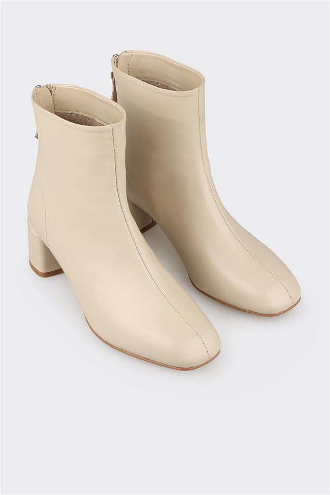 Ekru Deri Kadın Klasik Bot