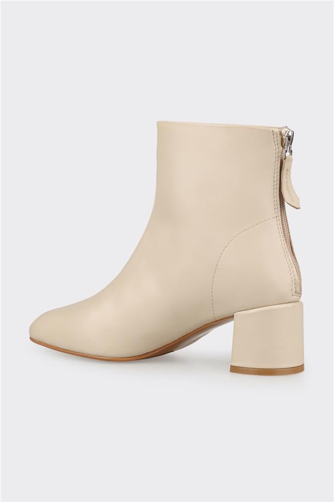 Ekru Deri Kadın Klasik Bot
