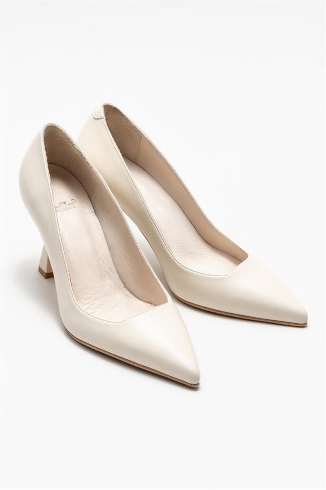 Ekru Deri Kadın Stiletto