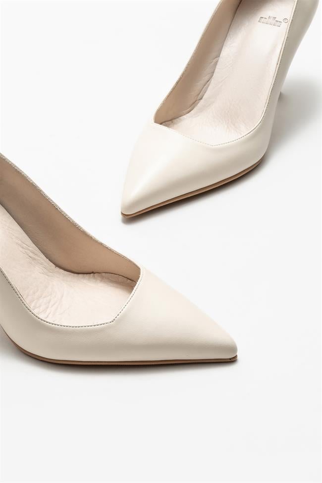 Ekru Deri Kadın Stiletto
