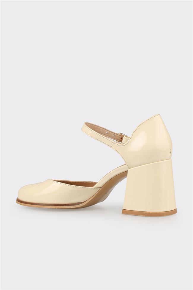 Ekru Deri Kadın Topuklu Ayakkabı