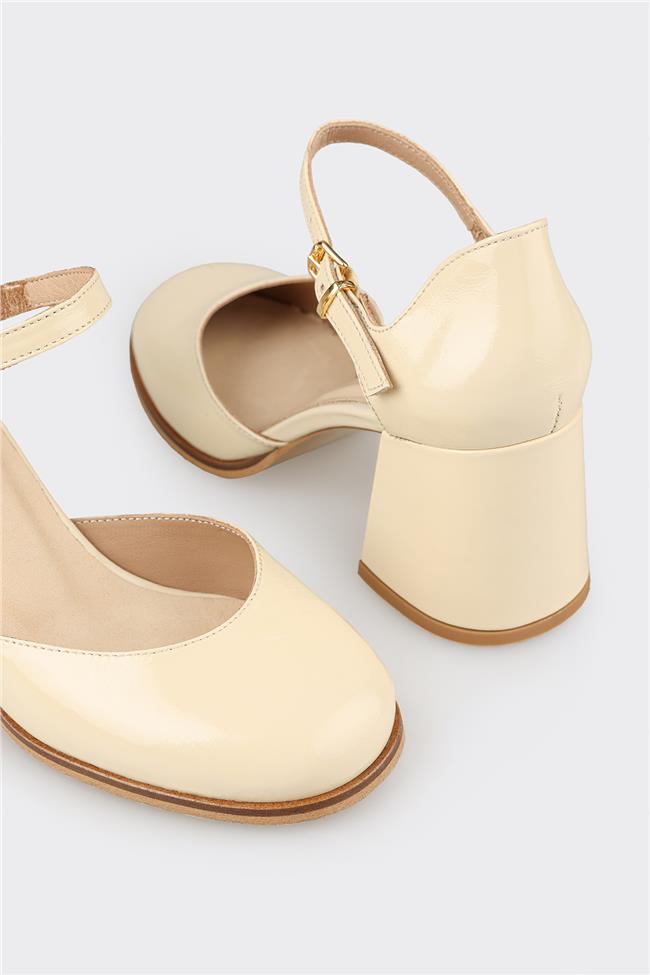 Ekru Deri Kadın Topuklu Ayakkabı