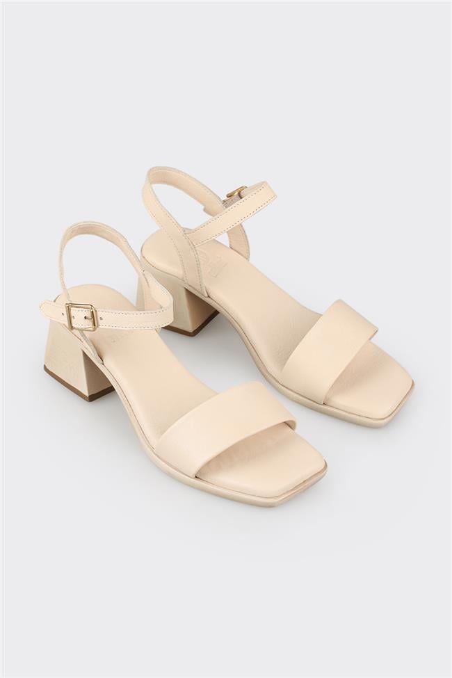 Ekru Deri Kadın Topuklu Sandalet