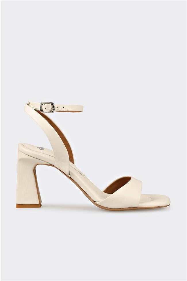 Ekru Deri Kadın Topuklu Sandalet