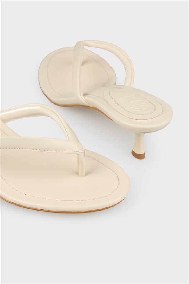 Ekru Kadın Günlük Terlik