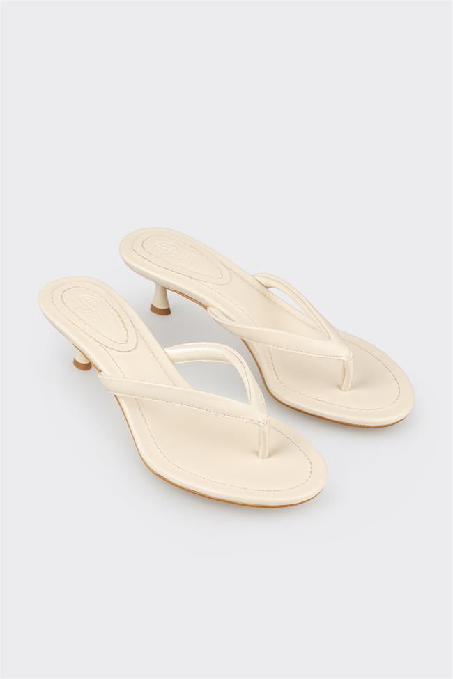 Ekru Kadın Günlük Terlik