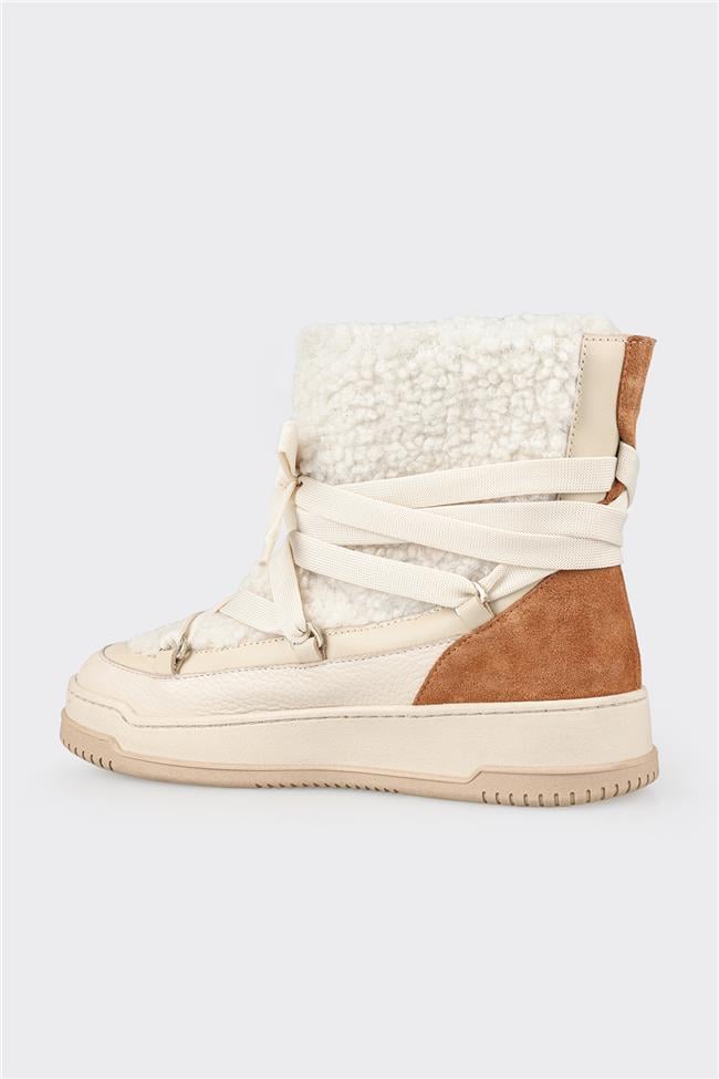 Ekru Kadın Spor Bot