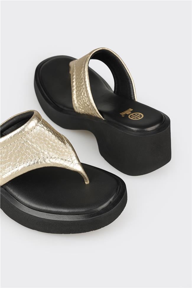 Gold Deri Kadın Günlük Terlik