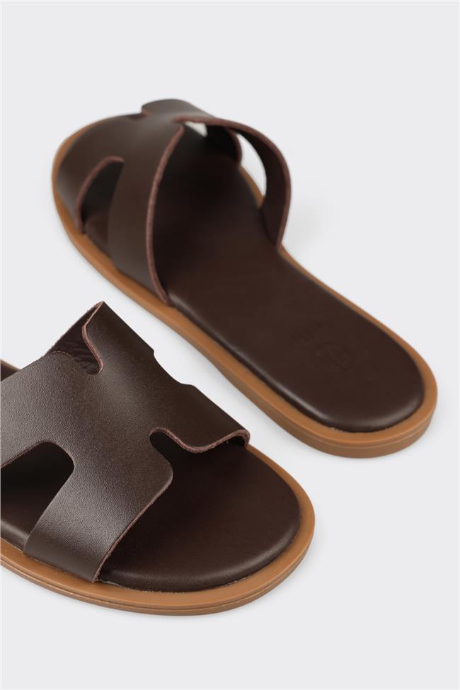 Kahve Deri Kadın Düz Terlik