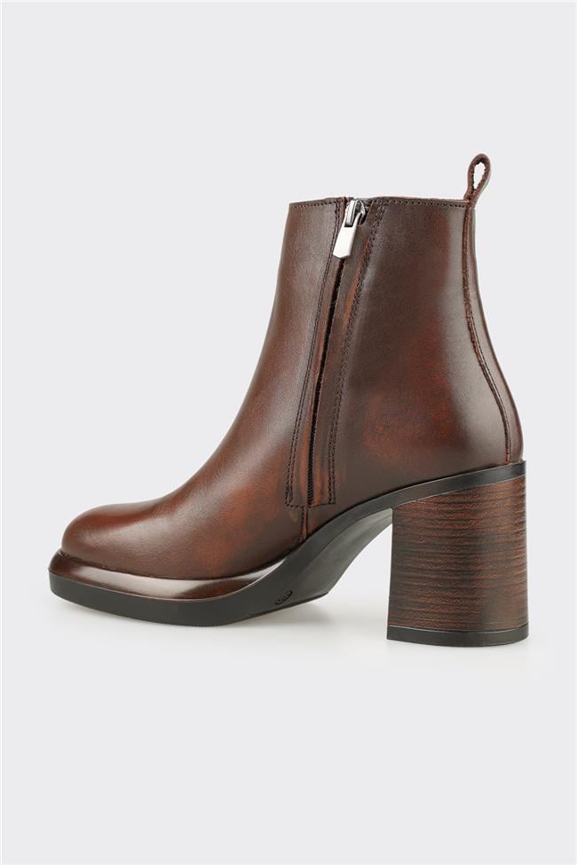 Kahve Deri Kadın Günlük Bot