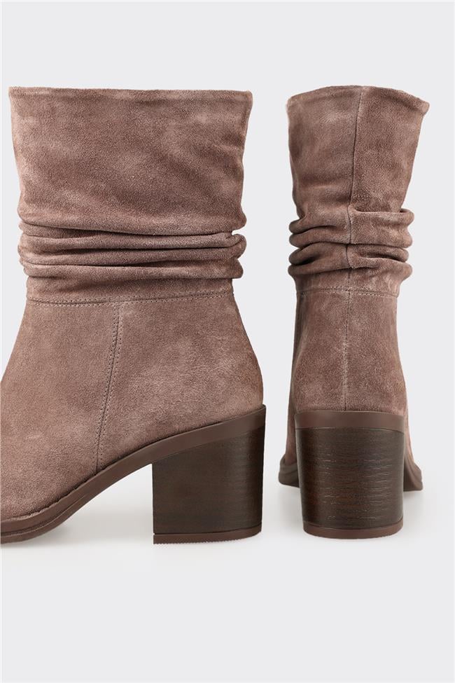 Kahve Deri Kadın Günlük Bot