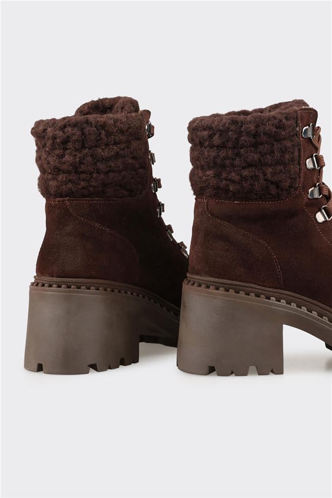 Kahve Deri Kadın Günlük Bot