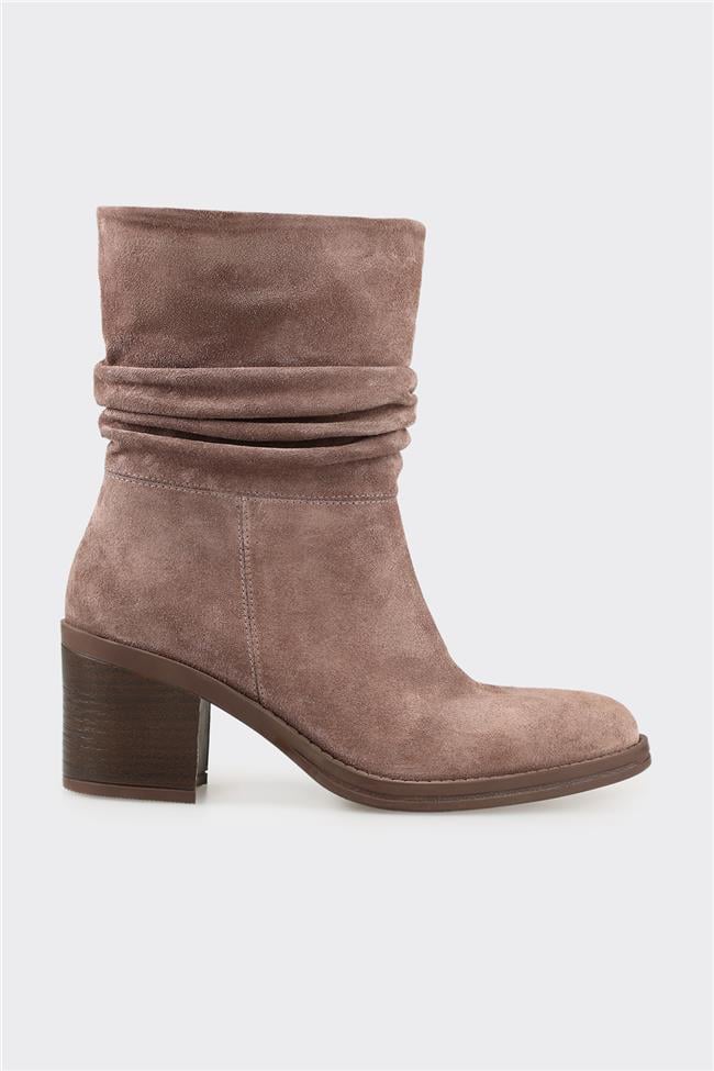 Kahve Deri Kadın Günlük Bot