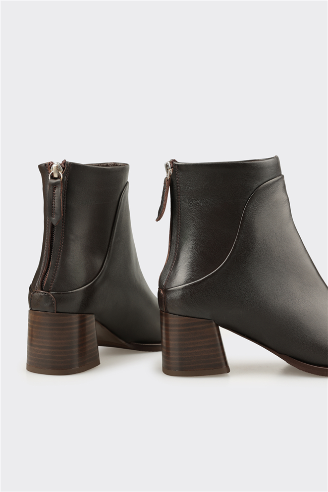 Kahve Deri Kadın Klasik Bot