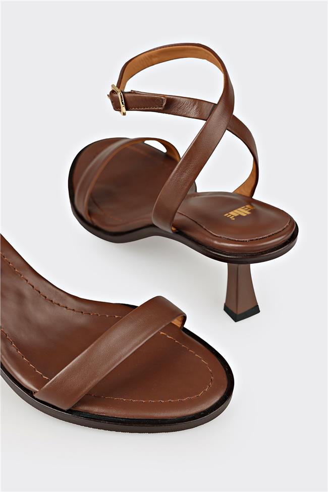 Kahve Deri Kadın Sandalet