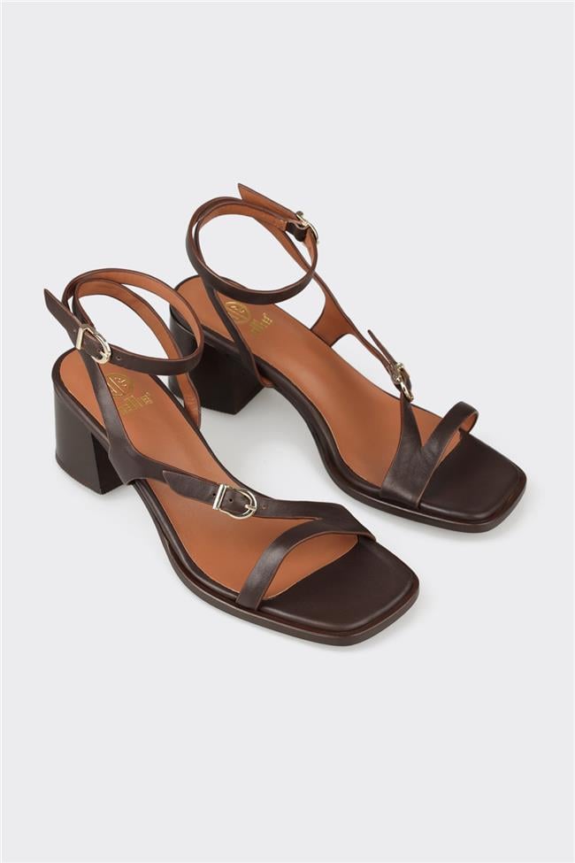 Kahve Deri Kadın Sandalet