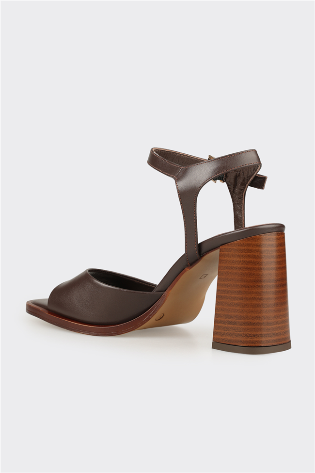 Kahve Deri Kadın Sandalet