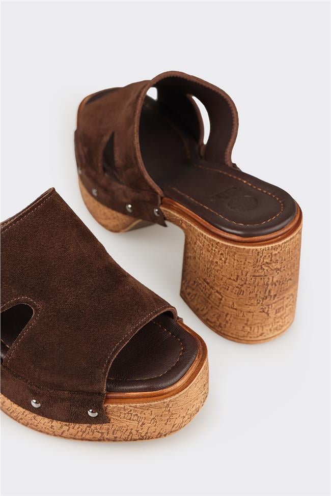 Kahve Deri Kadın Terlik