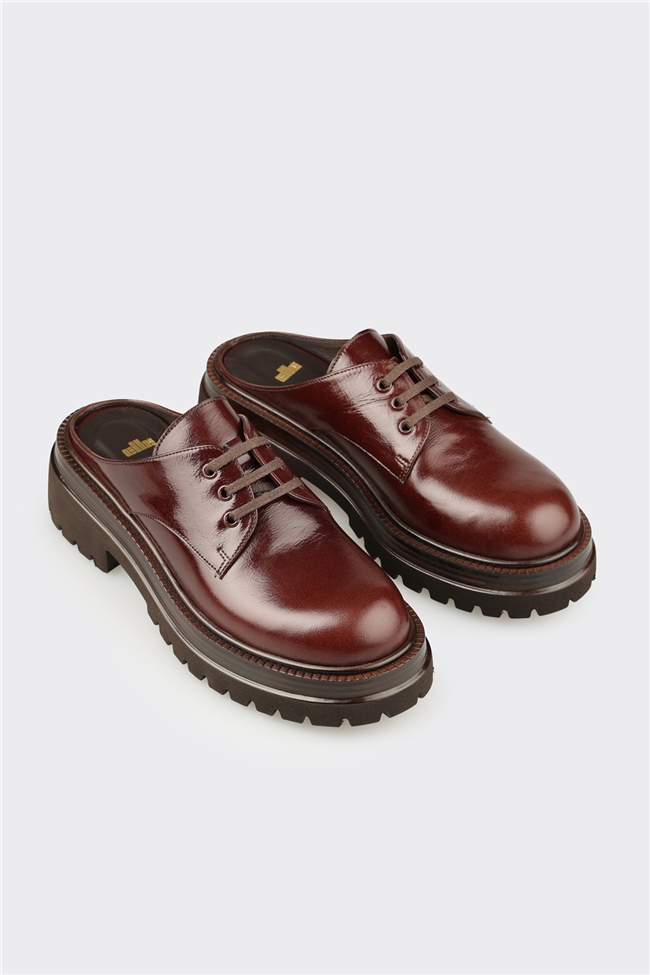 Kahve Deri Kadın Terlik