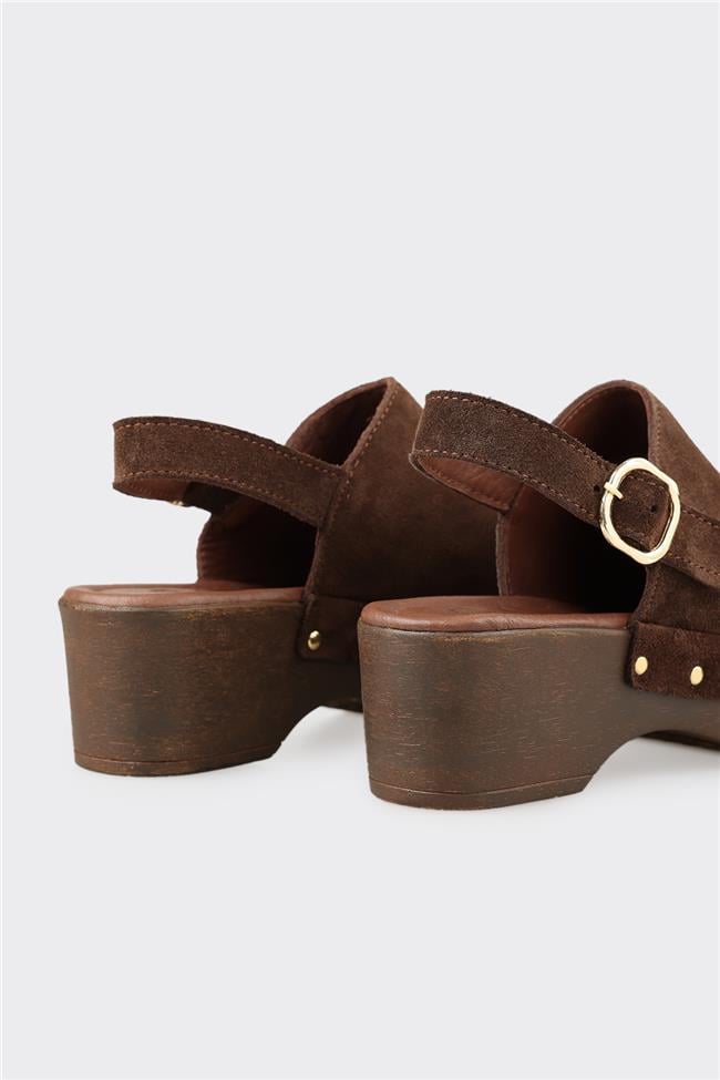 Kahve Deri Kadın Terlik