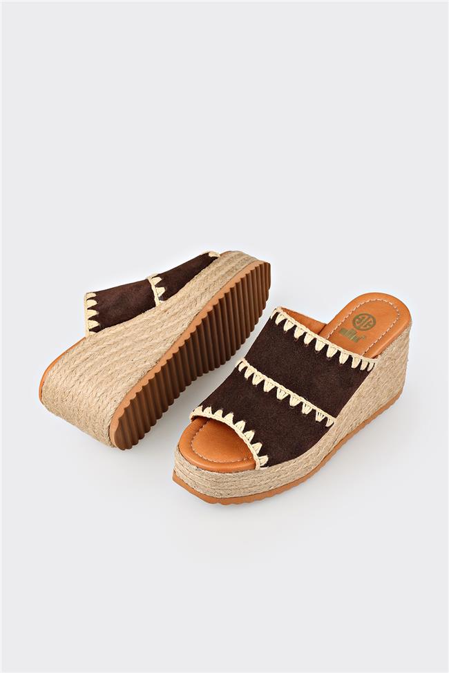 Kahve Deri Kadın Terlik