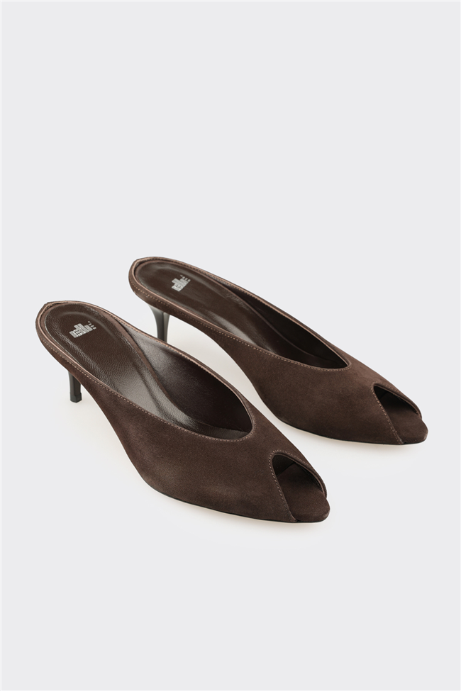 Kahve Deri Kadın Terlik