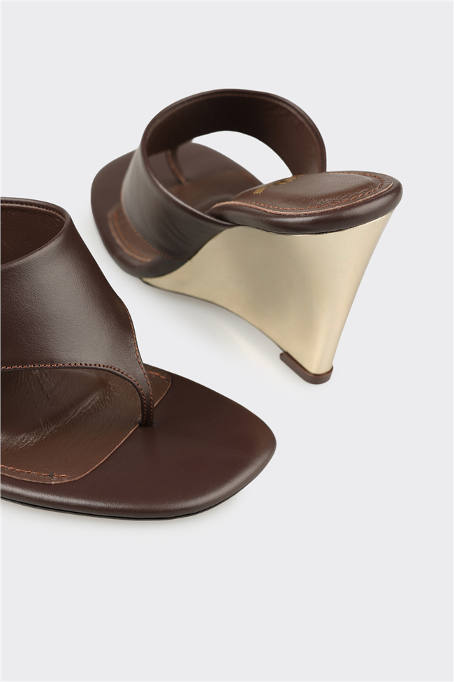 Kahve Deri Kadın Terlik