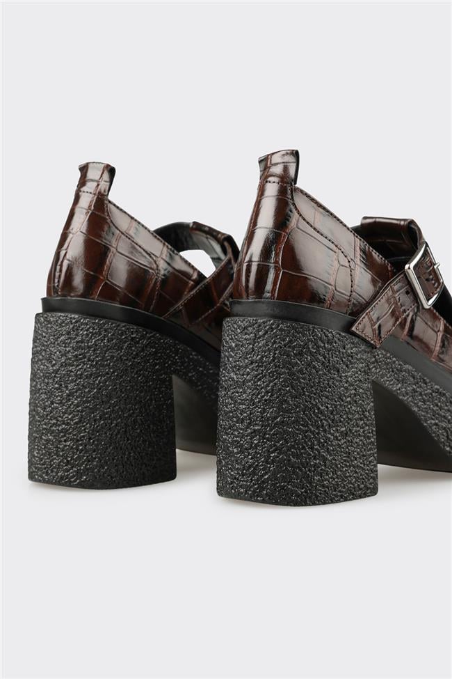 Kahve Deri Kadın Topuklu Ayakkabı