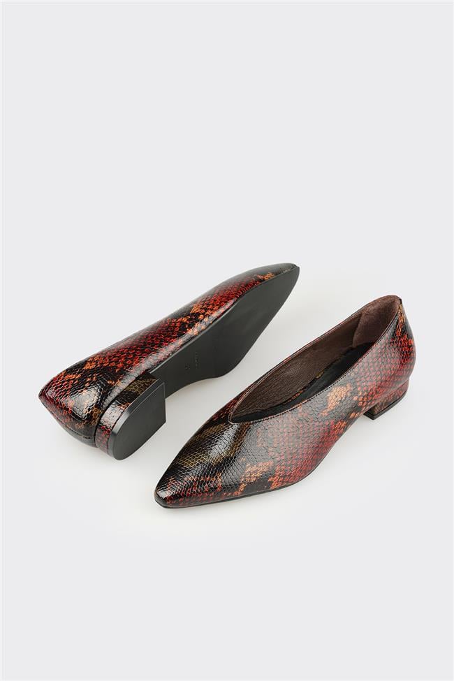 Kahve Hayvan Desenli Deri Kadın Günlük Ayakkabı