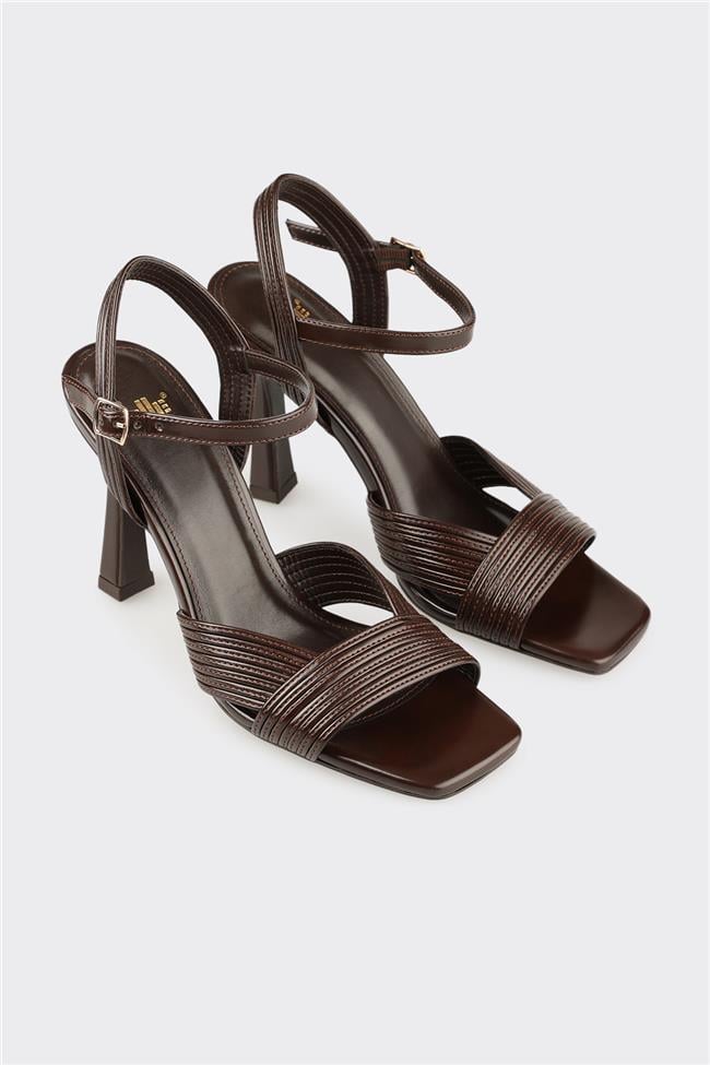 Kahve Kadın Topuklu Sandalet