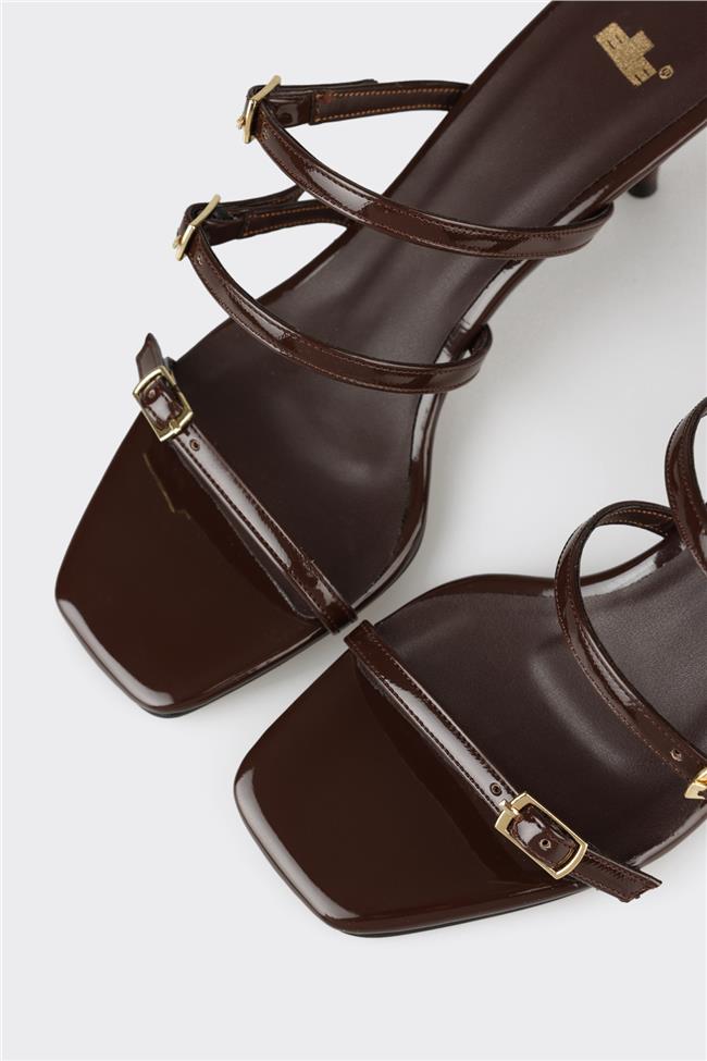 Kahve Kadın Topuklu Terlik