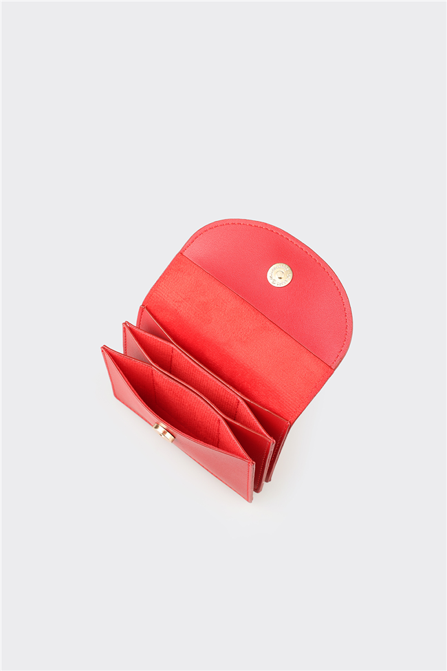 Kırmızı Kadın Kartlık