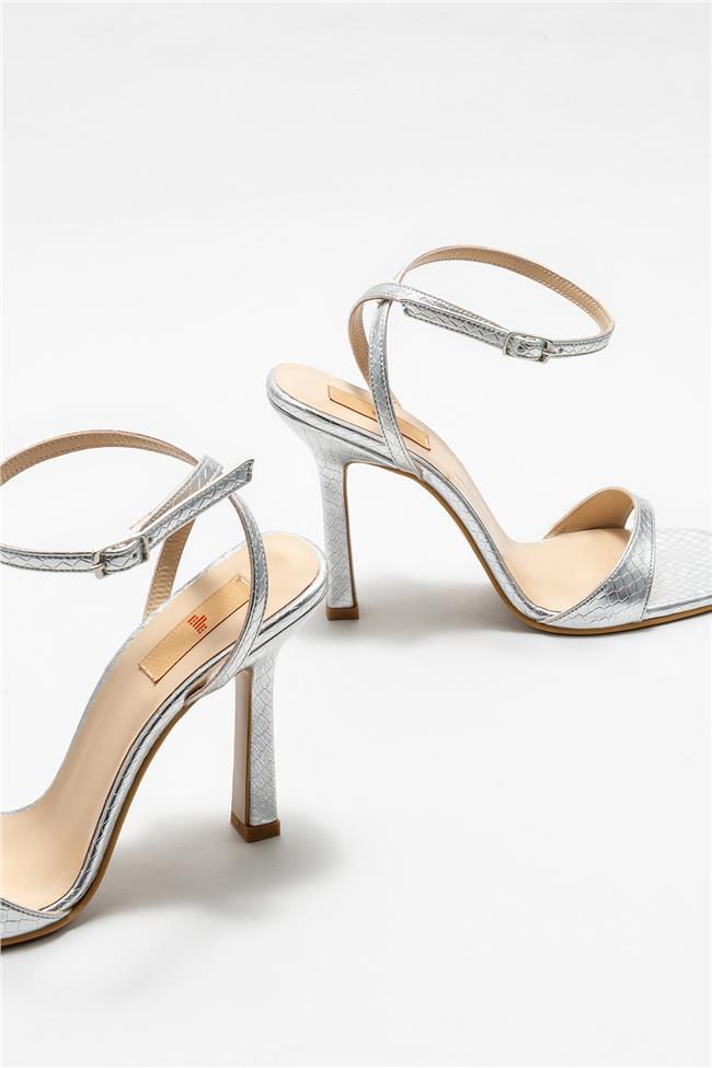 Lame Kadın Topuklu Sandalet