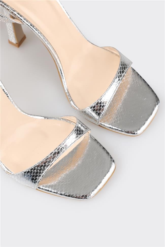 Lame Kadın Topuklu Sandalet