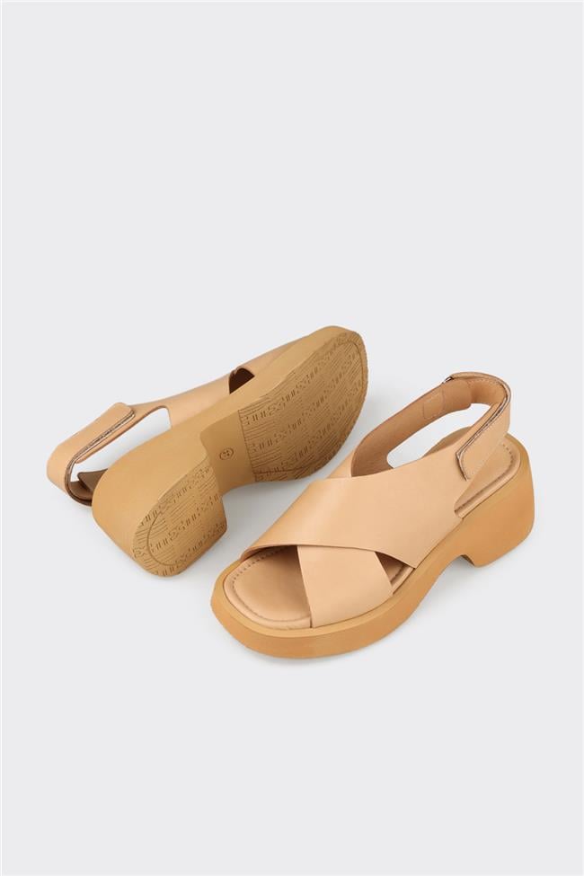 Naturel Deri Kadın Günlük Sandalet
