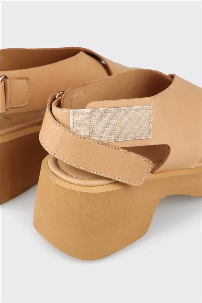 Naturel Deri Kadın Günlük Sandalet