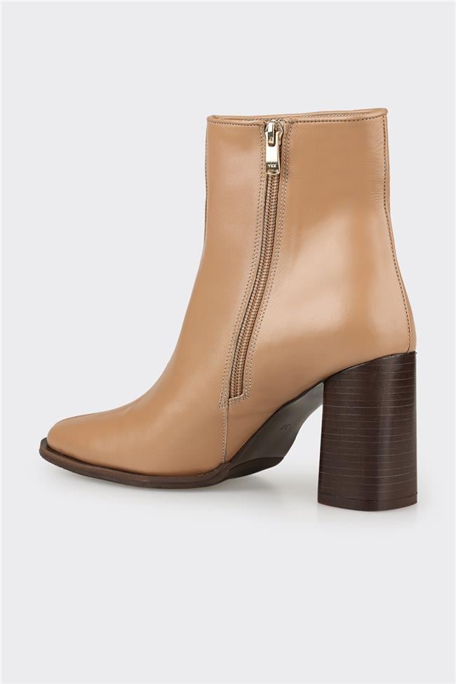 Naturel Deri Kadın Klasik Bot