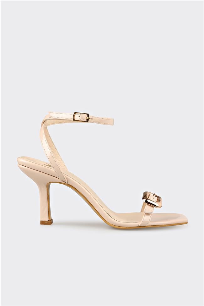 Naturel Kadın Günlük Sandalet