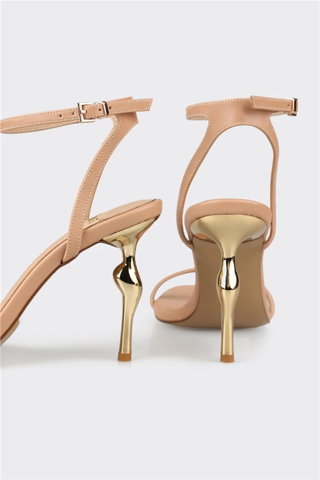 Naturel Kadın Topuklu Sandalet