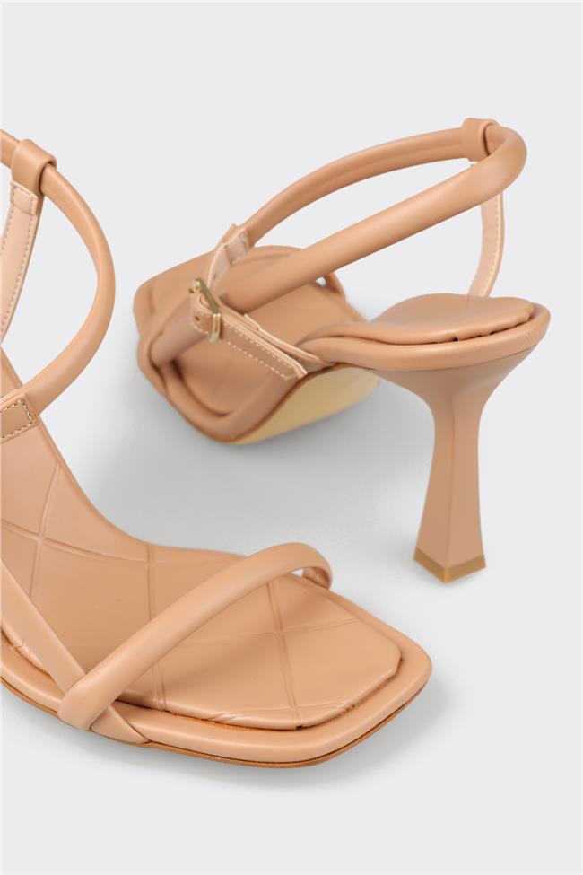 Naturel Kadın Topuklu Sandalet