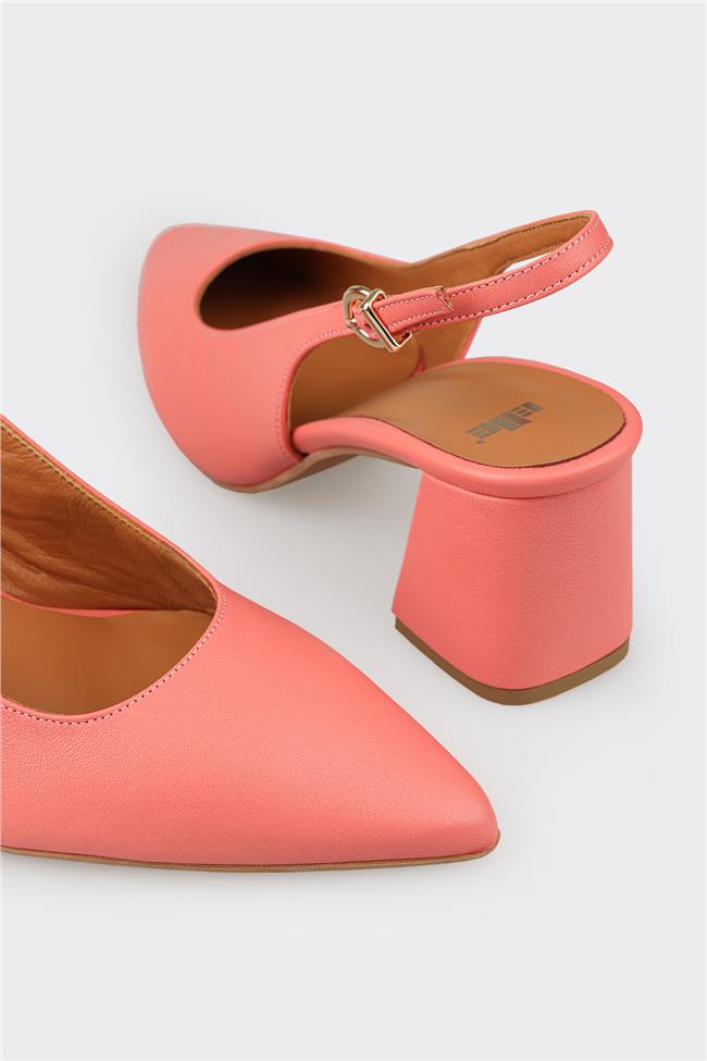 Pembe Deri Kadın Topuklu Ayakkabı
