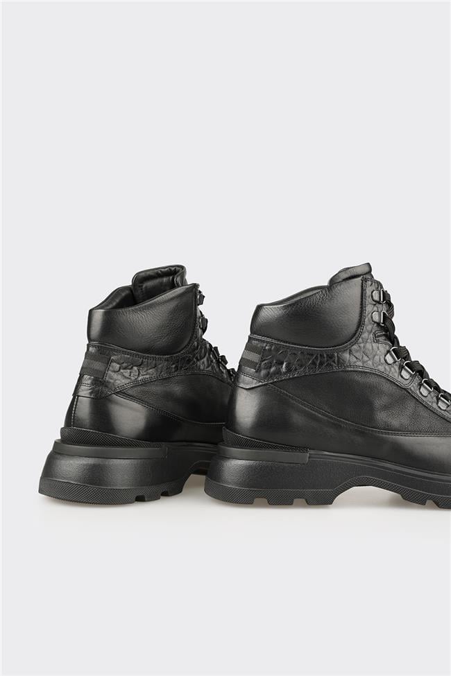 Siyah Deri Erkek Spor Bot