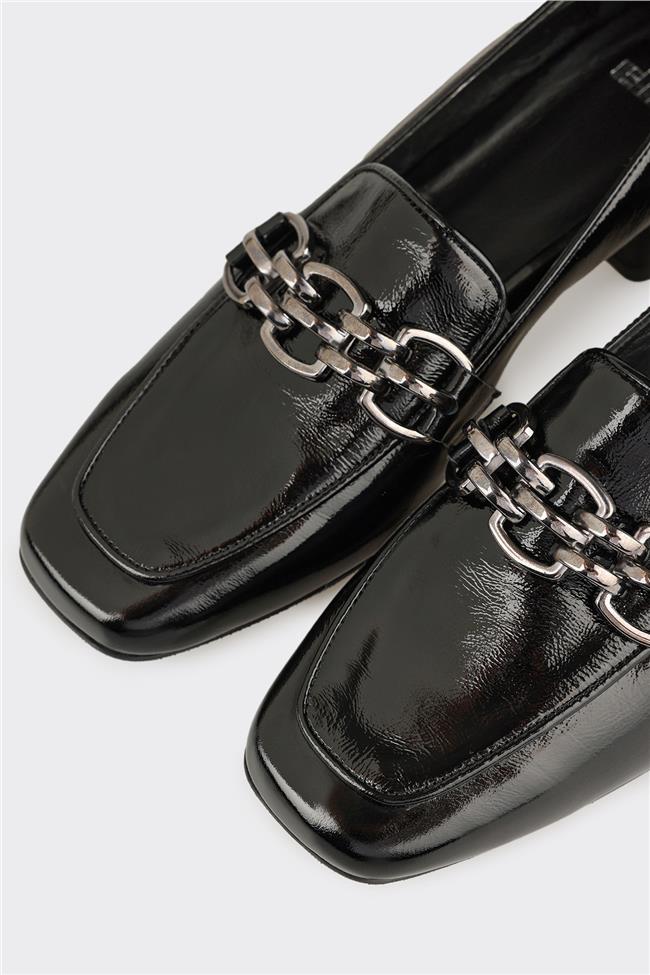 Siyah Deri Kadın Ayakkabı